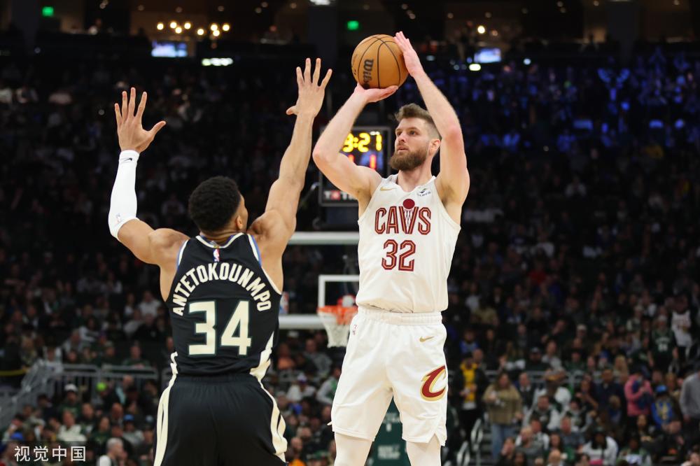 网坛整体的 网坛整体的