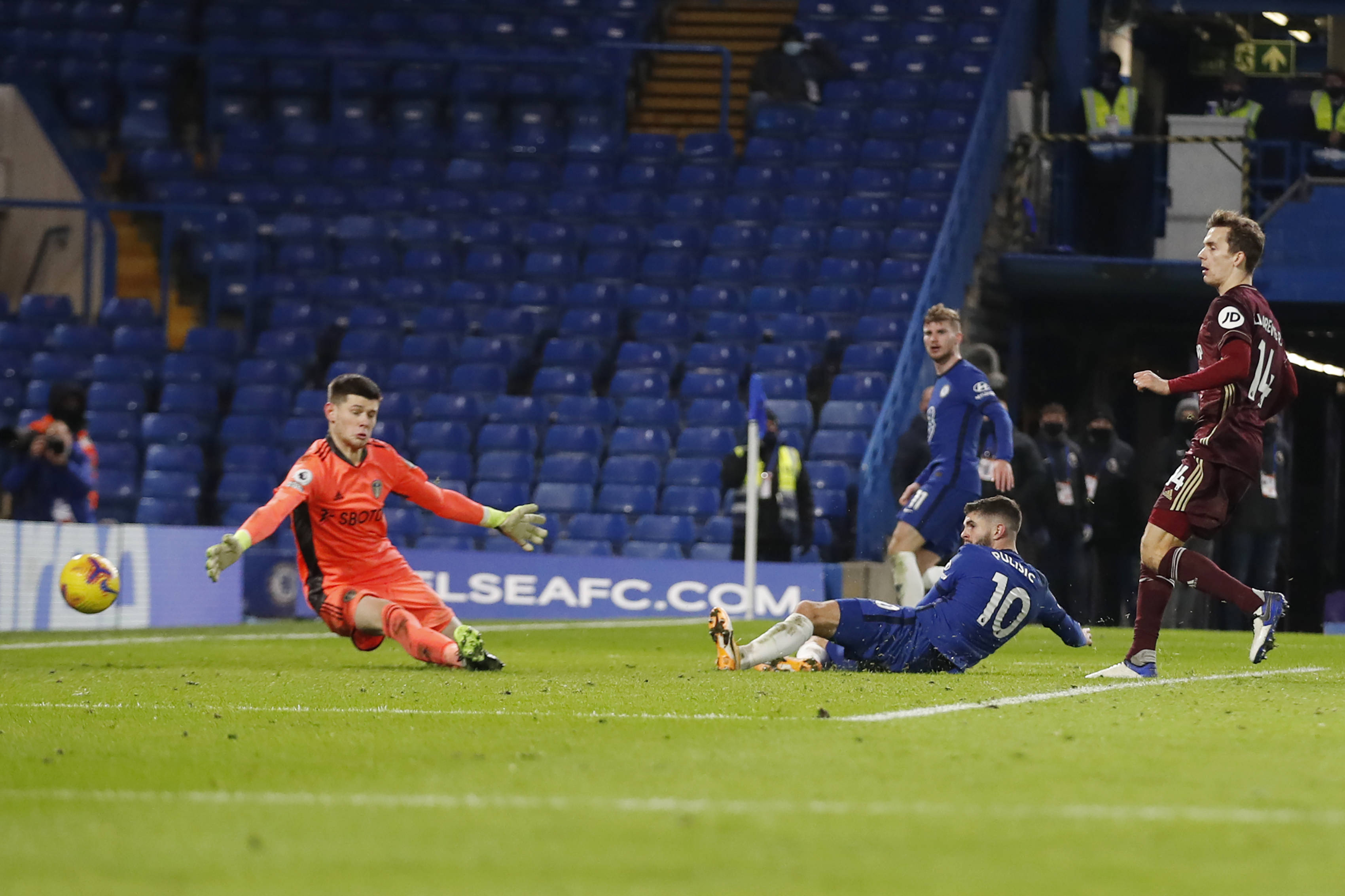 勇往直前的 勇往直前的